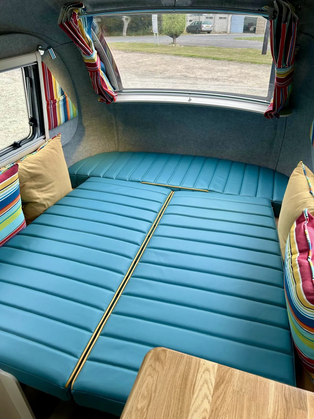 Barefoot Bothy Inside