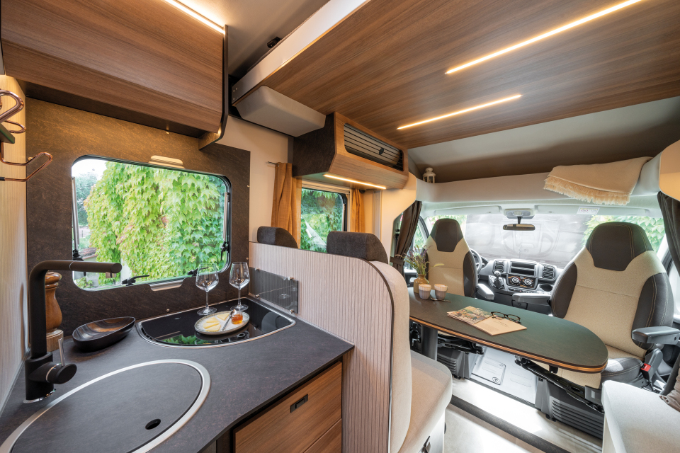 Rimor Sarus Motorhome Lounge 2
