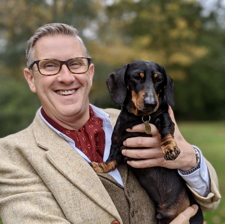 Graeme Hall Headshot V2(002)